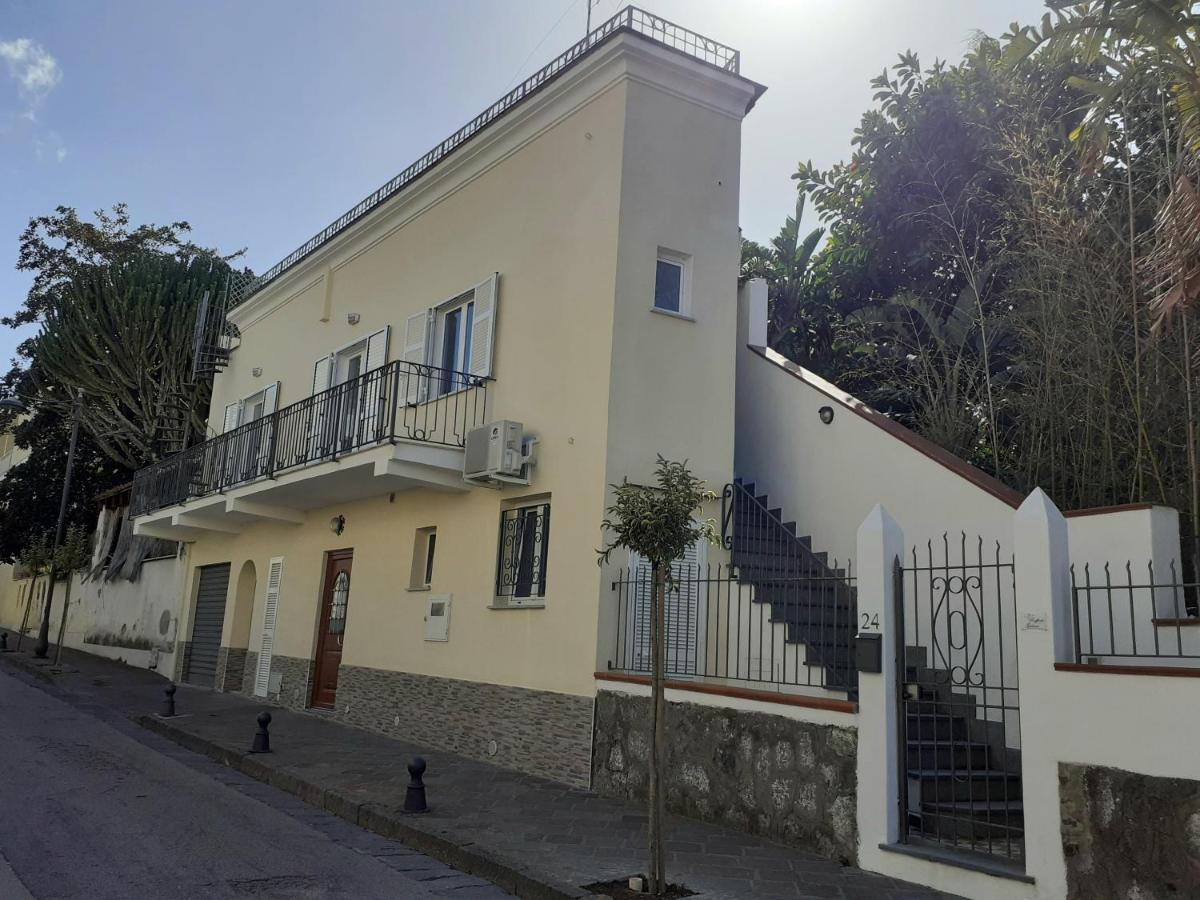 Da Raff House Apartment Lacco Ameno  Ngoại thất bức ảnh