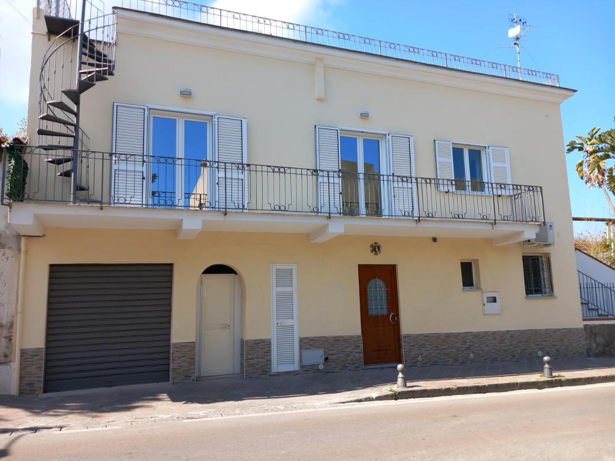 Da Raff House Apartment Lacco Ameno  Ngoại thất bức ảnh
